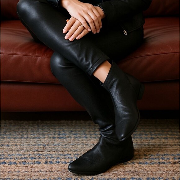 Rocket Dog Black Slouchy Pebbled Leather Ankle Booties 10 Pointy Toe Bikercore - Picture 1 of 8